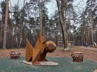 В Перми в Черняевском лесу установлен символ Черняевского лесничества - Белка 